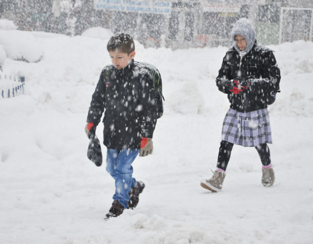 Zonguldak kar tatili son dakika a��klamas� 10 Ocak Zonguldak yar�n okullar tatil m Valilik MEB 