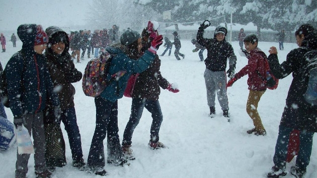 Krkkale yarn okullar tatil mi 10 Ocak Valilik MEB Krkkale kar tatili son dakika aklamas