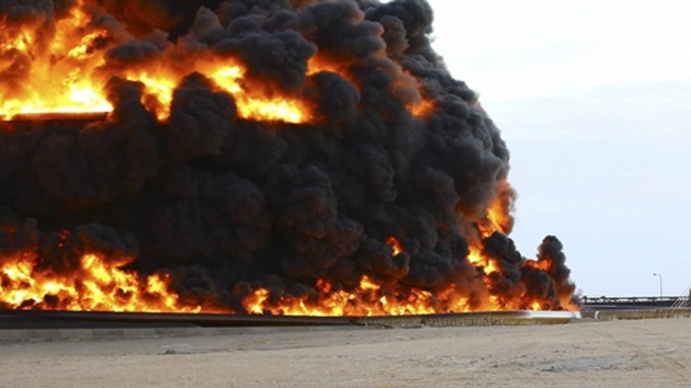 Yemen'de petrol tanklarnda yangn: 10 yaral