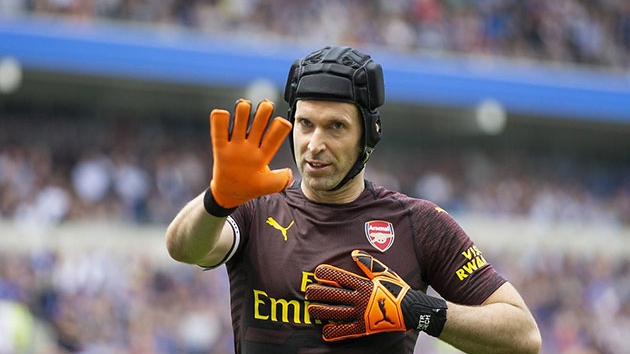 Petr Cech futbolu brakyor