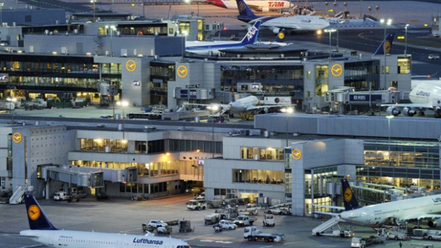 Almanya'da bin uuun iptal edildii havalimanlarnda grevden 220 bin yolcunun etkilenmesi bekleniyor