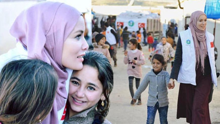Gamze �z�elik kimdir nereden tan�yoruz ka� ya��nda