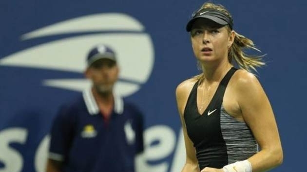 Sharapova, son ampiyon Wozniacki'yi geti