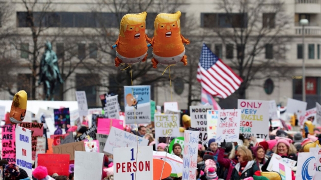 ABDde binlerce kadn, Donald Trump protesto etti