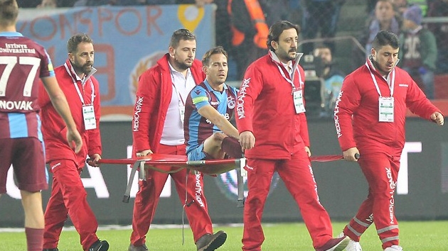 Trabzonspor'da Joao Pereira'nn sol ayak tarak kemiinde krk tespit edildi