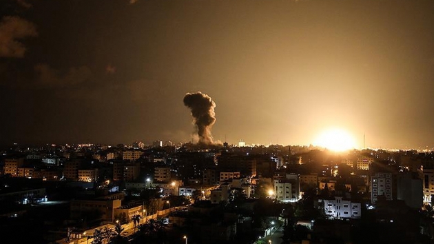 galci srail ordusu Gazze'yi vurdu‬