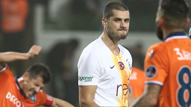 Sezon sonuna kadar Galatasaray'da kalacak Eren Derdiyok, yeni sezonda Kasmpaa formas giyecek
