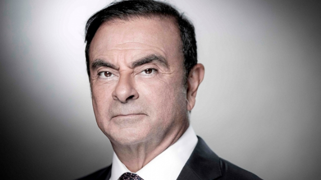 Yolsuzlukla sulanan Renault CEOsu Carlos Ghosn istifa etti