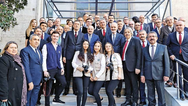 Kalifiye eleman iin mesleki eitim adm