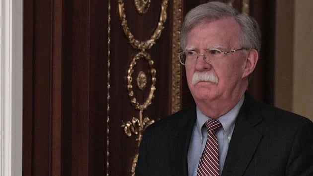 Bolton, Venezuela ordusuna ak ak darbe ars yapt