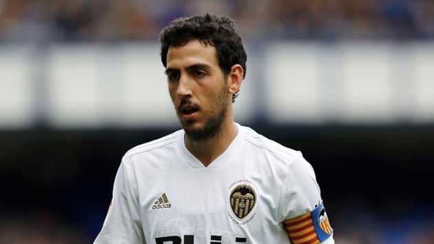Daniel Parejo 3 yl daha Valencia'da