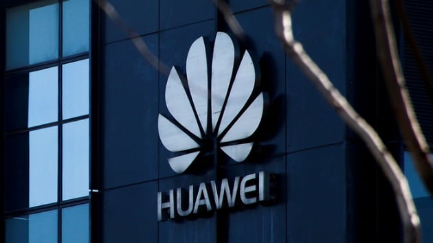 Danimarka'da alma ve oturma izni yasalarn ihlal eden 4 Huawei alanndan ikisi snr d edildi