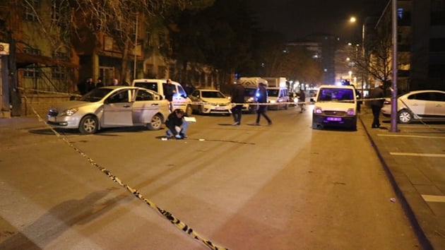 Kayseri'de devriye gezen polis aracna silahl saldr