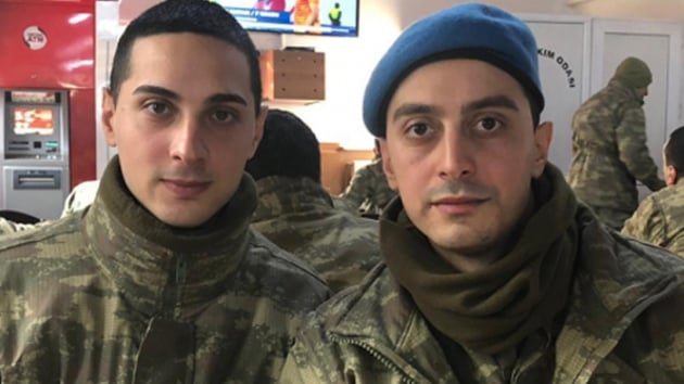 26 yllk kardeiyle askerde badi oldu