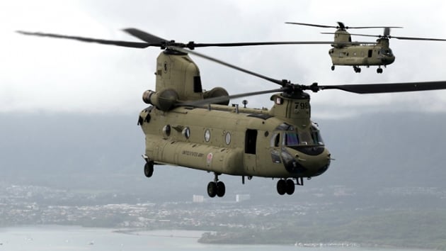 Hindistan Hava Kuvvetleri, Boeing ile yapt anlama kapsamnda 4 Chinook helikopterini teslim ald