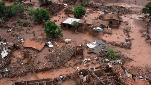 Brezilya'da barajn kmesi sonucu lenlerin says 165'e kt