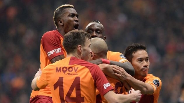 Galatasaray, Liverpool ile yaryor