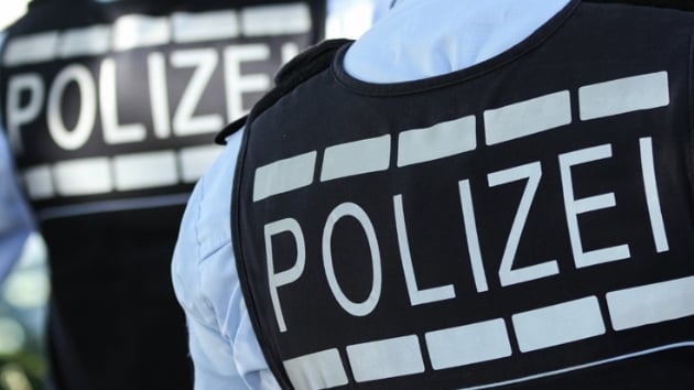 Almanya, Esed rejiminin iki istihbaratsn tutuklad