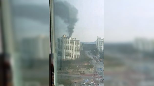 Gney Kore'de mhimmat fabrikasnda meydana gelen patlamada 3 kii ld