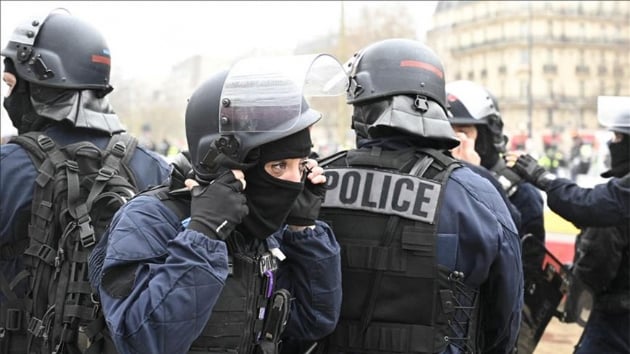 Paris'teki gsteride polisi dven boksre hapis cezas verildi