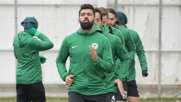 Konyaspor Fenerbahe'ye bileniyor
