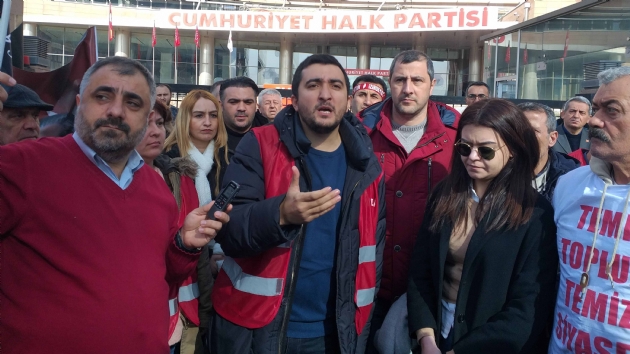 CHP Genel Merkezi nnde 'krmz yelekliler' protestosu
