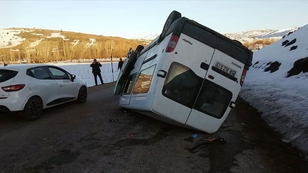 Sivas'ta kayak merkezi dn feci kaza: 16 yaral
