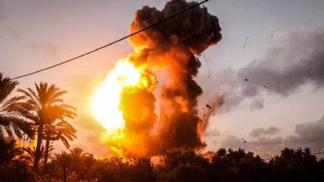 srail abluka altndaki Gazze'de Kassam Tugaylar'na ait gzetleme kulelerini vurdu
