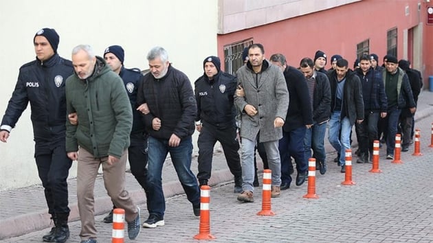 FET soruturma kapsamnda Kayseri'de gzaltna alnan 26 phelinden 13' adliyeye sevk edildi