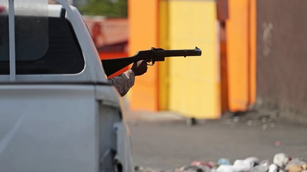 Haiti'de yakalan silahl kiilerin balantlar aratrlyor