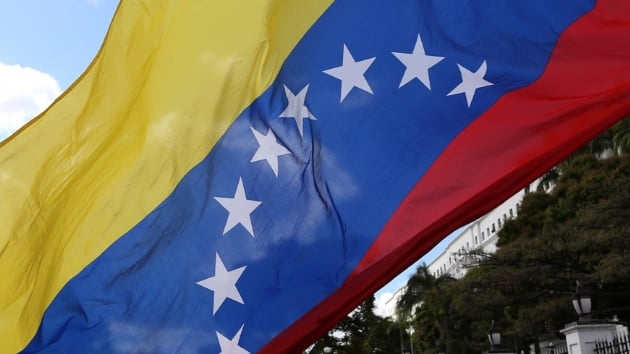Venezuela 'yardm kamyonlar'n yaktklar iddiasn reddetti