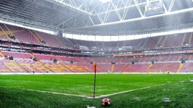 Galatasaray'dan deplasman tribn aklamas