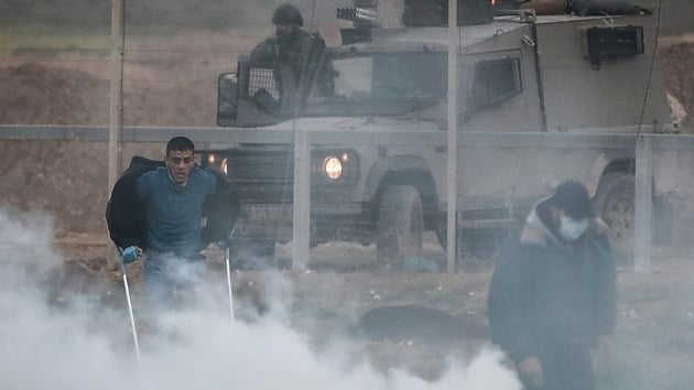 galci srail askerleri Gazze'de 3 Filistinliyi yaralad