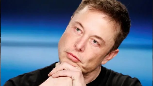 Elon Musk'a Tesla paylam nedeniyle dava ald