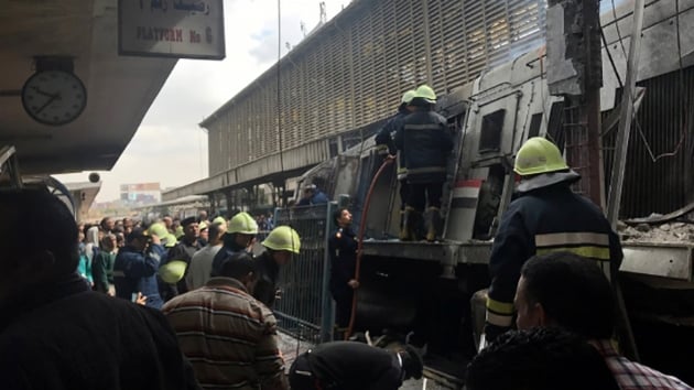 Kahire'de tren istasyonunda kan yangnda 28 kii hayatn kaybetti