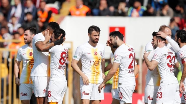 Galatasaray ynetiminden Erzurumspor aklamas! 'Aslanlar gibi oynayacaz'