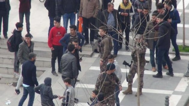 anlurfa'da kent meydannda tekme tokat kavga ettiler: 5 gzalt