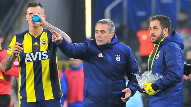 Fener, Yanal ile evde kaybetmiyor