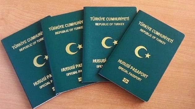 Dileri Bakan avuolu: Yeil pasaportun sresinin 4-5 yla karlmas son derece makul