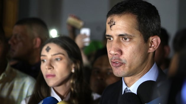 Guaido, Venezuela'da yaanan elektrik kesintisiyle ilgili hkmeti hedef ald 