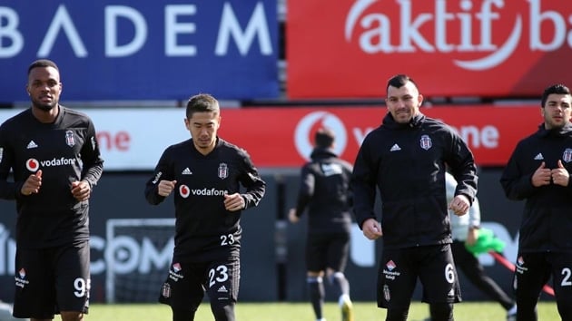 Medel'in yeni adresi Lazio