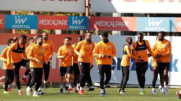 Galatasaray'dan futbolculara 54 milyonluk deme