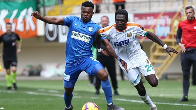 Alanyaspor Erzurumspor'u atee att