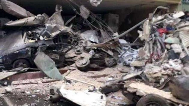 Kayseri'de freni patlayan kamyon eve girdi, 2 kii hayatn kaybetti