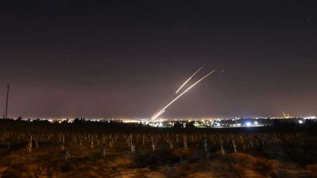 srailin bakenti Tel Aviv'e roket atlmas zerine kentteki alarmlar devreye girdi