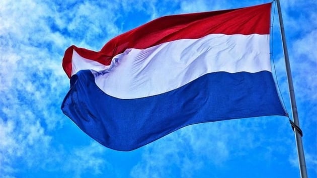 Hollanda'da binlerce retmen greve gitti, eitime bir gn ara verildi   