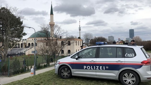 Avrupa'daki camilerde gvenlik nlemleri artrld
