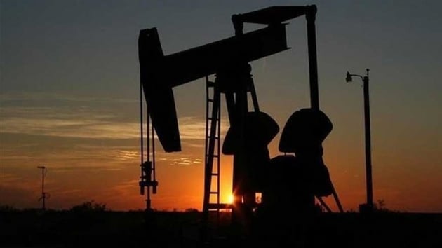 Kuveyt OPEC'in petrol retimini azaltma kararna uyacak