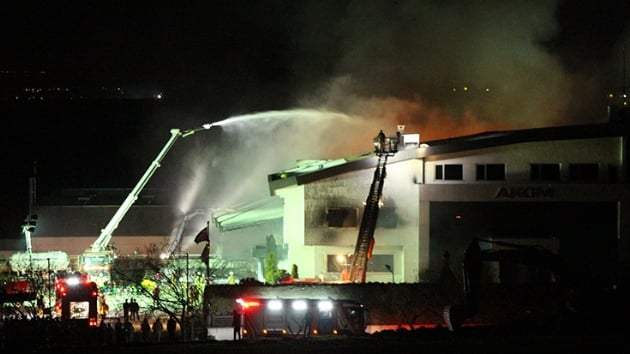 Arnavutky'deki fabrika yangn tamamen sndrld