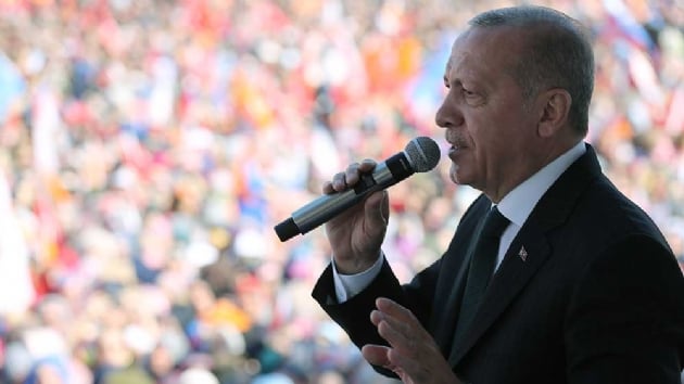 Bakan Erdoan'dan Trkiye'ye: Bizimkisi bir ak hikayesi